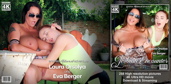 Eva Berger, Laura Orsolya - Pussy picnic in the garden! (24.08.2016)