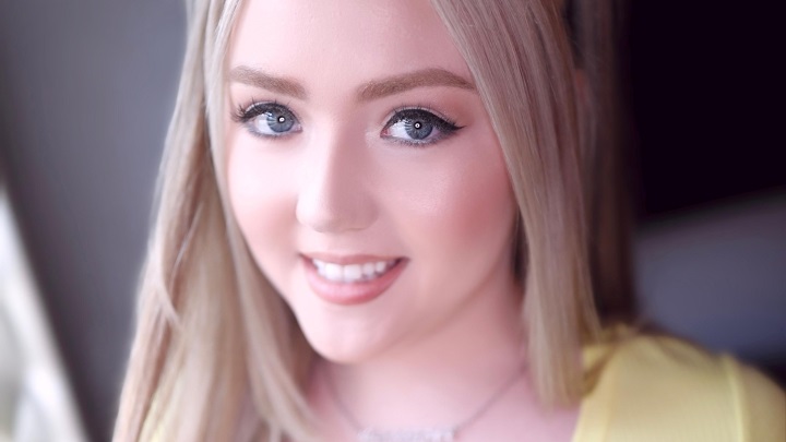 Amateur Allure - Eva Nyx [1080p]