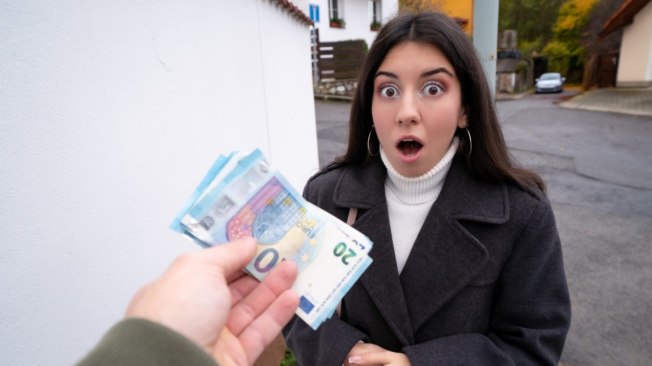 Public Agent - Katty West [1080p]