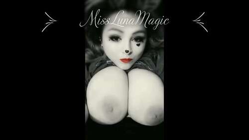 Miss_Luna_Magic - Black And White Bouncing Boobies - Cover