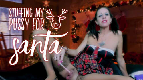 Lourdes Noir – Stuffing My Pussy For Santa - Cover