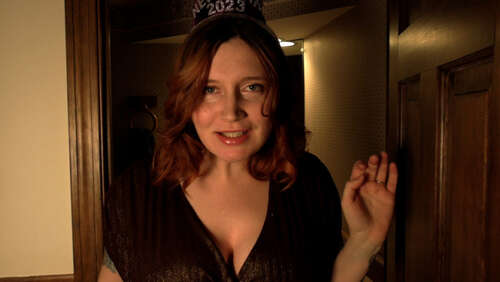 Bettie Bondage – Mom’S New Year’S Eve Confession Hd - Cover