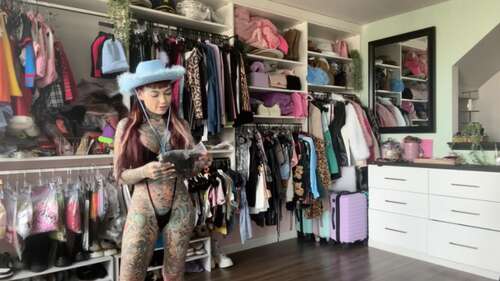 Tigerlillyofficial – Tattooed Barbie Squirts In Closet After Playing Dress Up - Cover