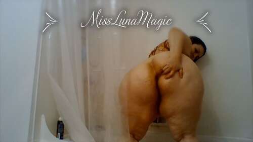 Miss_Luna_Magic - New Year'S Eve Shower 1080p - Cover