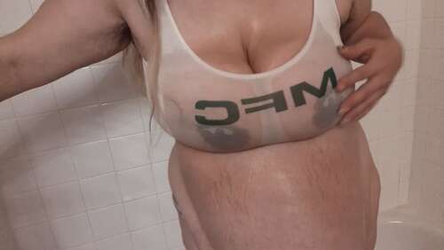 Miss_Luna_Magic – Wet T-Shirt Huge Pregnant Belly 1080p - Cover