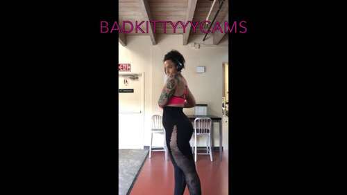 Badkittyyy – Ignored Gym Ass Worship 1080p - Cover