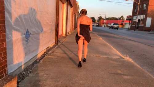 ErikaSwingz – Street Flashing at a Wedding 720p - Cover