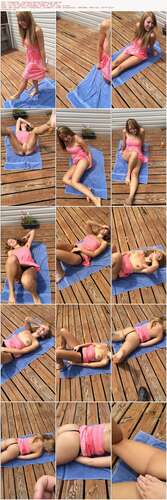 ErikaSwingz - Vibrating Panties Outdoors in Town 1080p - Preview