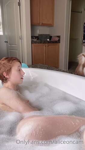 Aliceoncam - 10 01 2021 2005992994 - Bloopers And Goofs From The Bath. It S Mostly Just Kurama Being Nosy. 1280p - Cover