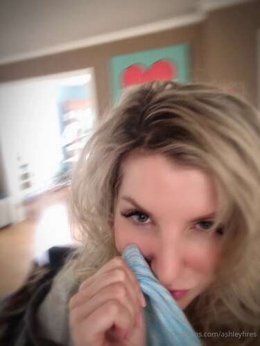 Ashleyfires – 16 04 2020 238746986 – This Is Me Just Getting Up Face Mask Still On Take Another Little Piece Of My Heart Now Baby 1280p - Cover