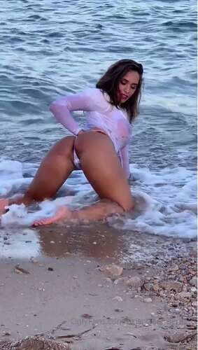 Brianabanderas – 14 08 2019 51658025 – Short Compilation From My Beach Photoshoot What Videos You Prefer For O 720p - Cover