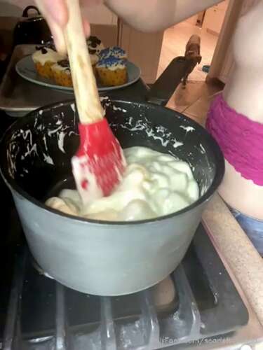 Scarlettepanda – 13 10 2020 1065928564 – Stream Started At 10 13 2020 03 33 Am Preparing Twitch S Murked Snack 982p - Cover