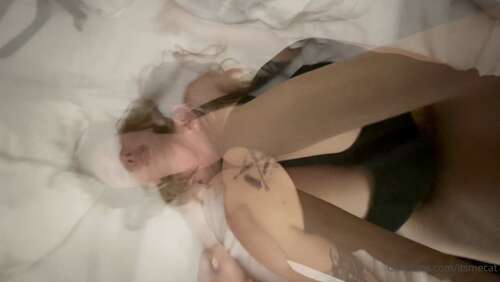 Itsmecat – 11 05 2021 2106577643 – He Woke Me Up And Just Started Recording 1080p - Cover