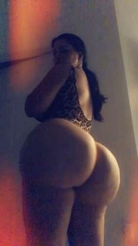 Lustcrystal – 28 12 2019 17372964 – Put Your Face Between Them Thighs Bby 1280p - Cover