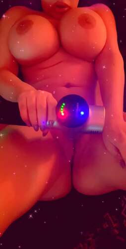 Lustcrystal – 09 01 2020 18391873 – Using My Massage Tool On My Phat Pussy 1232p - Cover