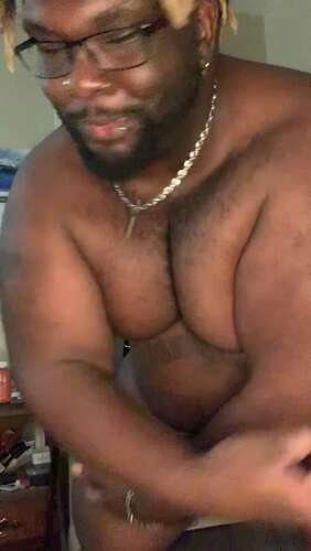 MacGee – PAPER TOWEL ROLL VS MAC’S COCK 1920p - Cover