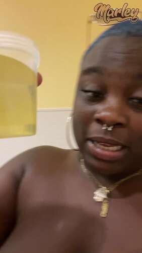 Marley XXX – I REALLY Have To Pee 1920p - Cover