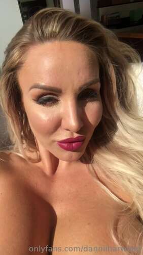 Danniiharwood – 25 04 2019 6282750 – Check Your Dm S 1280p - Cover