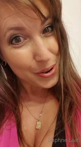 Daphnelaat – 02 09 2021 2210027863 – Ff Snel Stiekem Hihi X 640p - Cover