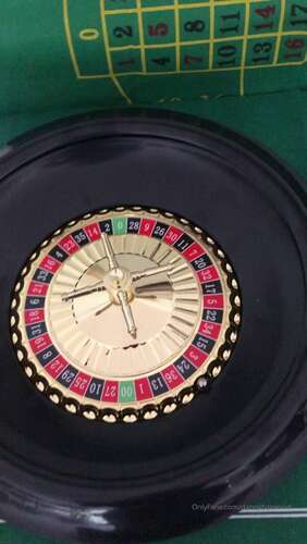 Danniiharwood – 13 10 2019 12206683 – Onlyfans Casino Swipe 1280p - Cover