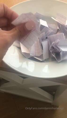 Danniiharwood – 18 08 2019 9803564 – Danniis Dirty Draw. The Winning Numbers Congratulati 720p - Cover