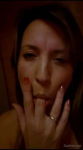 Daphnelaat – 24 01 2024 3174402126 – I Woke Up Early And Wet Hihi. X 864p - Cover