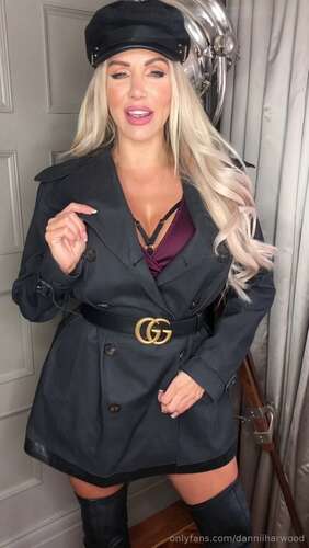 Danniiharwood – 14 03 2019 5407172 – Strip For Tips 1280p - Cover