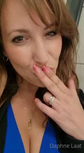 Daphnelaat – 11 10 2022 2635929614 0H71Vf9Fju16Zal8Gbfm5 Source 640p - Cover