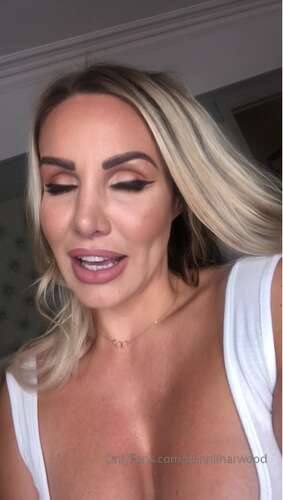 Danniiharwood – 26 06 2019 7992821 – Q A Keep Them Coming In 720p - Cover