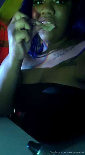 Leedahotwife – 05 08 2022 2548932648 – Stream Started At 08052022 0416 Am Iphone Died But 1280p - Cover