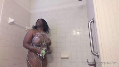 Ebonyashley – 31 07 2020 624351484 – Peeping Tom Soapy Shower Vid If You Had The Chance To Spy On A Black Slut In The Show 540p - Cover