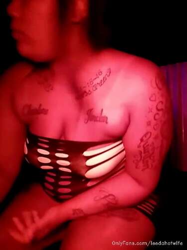 Leedahotwife – 08 04 2021 2076939414 – Live At The Loft 982p - Cover