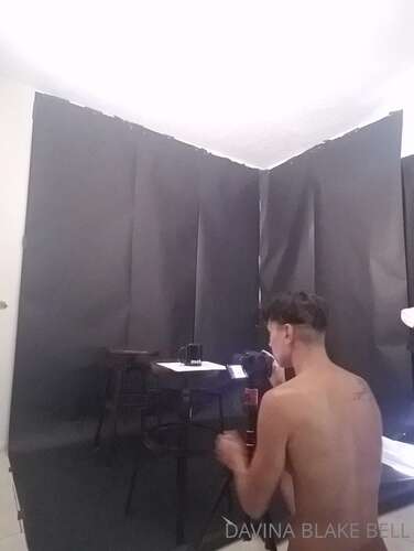 Davinablakebell – 21 06 2020 69452664 – Me Just Being A Busy Bee 1440p - Cover