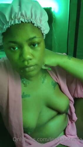 Leedahotwife – 01 03 2022 2379031935 – Currently Happy Titty Tuesday 1920p - Cover