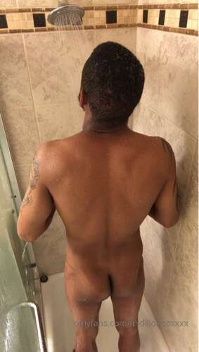 Itsdilloncox3X – 17 03 2019 25254138 – Shower Time 720p - Cover
