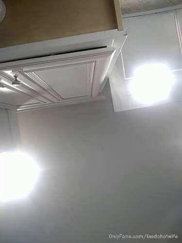 Leedahotwife – 17 04 2021 2085278213 – Stream Started At 04172021 0235 Am 982p - Cover