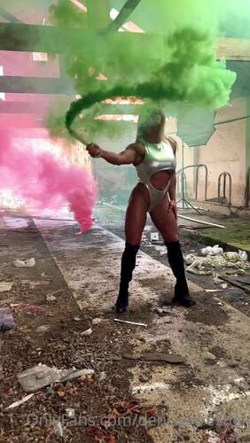 Deniseanders – 06 11 2022 2669866132 – Behind The Scenes From My Photo Shoot Today. Who Likes This Super Woman Look I Mean If You Got 1920p - Cover