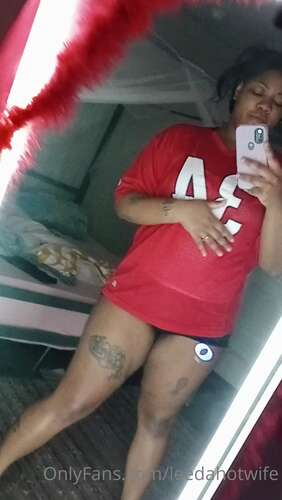 Leedahotwife – 01 01 2023 2730753661 – Go Dawgs 1 1920p - Cover