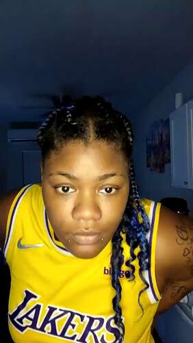 Leedahotwife – 09 05 2023 2865607792 – Stream Started At 05092023 0452 Am I M Back 1280p - Cover