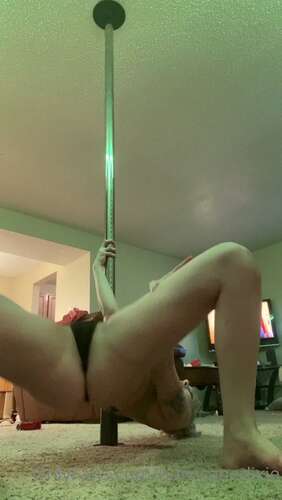 Hurricanedixie - 17 02 2021 2034237040 - Some Pole Fun From Tonight 1920p - Cover