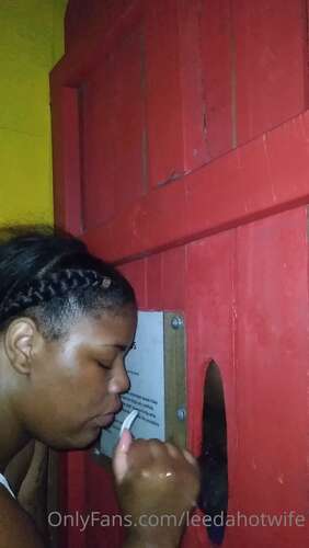 Leedahotwife – 04 06 2021 2127770229 – Gloryhole Action He Came All In My Mouth 1920p - Cover