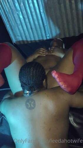 Leedahotwife – 27 12 2021 2312611393 – Tasting This Hotwife Pussy 1920p - Cover