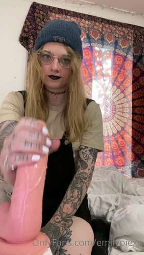 Emilypiexo – 28 07 2020 590153484 – Giving You A Casual Handjob 1920p - Cover