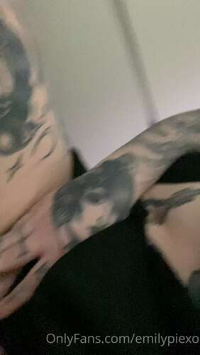 Emilypiexo – 08 10 2022 2536853797 – A Couple Strip Clips 4 U 1920p - Cover