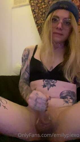 Emilypiexo – 10 09 2020 868170683 – A Clip Of Me Desperately Trying To Cum Maybe I Need Some Help To Finish Me Off 1920p - Cover