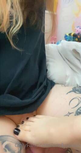 Emilypiexo – 16 09 2021 2222497966 – A Bunch Of Feet Clips W Dpatrappa 1232p - Cover