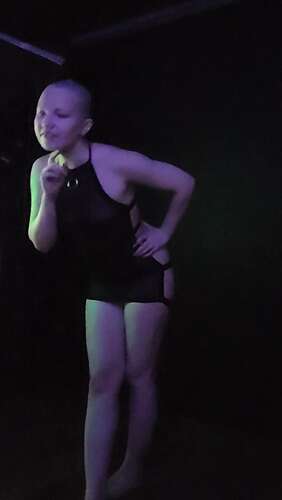 Erynrose – 15 02 2023 2767632948 – Feeling Pretty In Green – Behind The Scenes 1920p - Cover