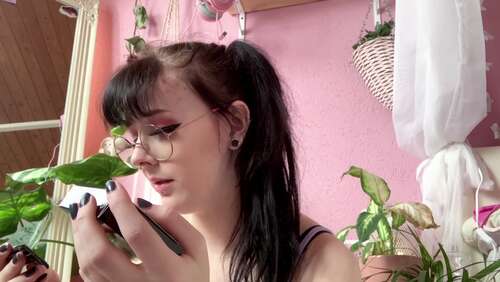 Feyafern – 04 03 2021 2046472130 – Almost Didn T Want To Post This Video Bc I M An Insecure Little Twat But I Still Think It S A 1080p - Cover