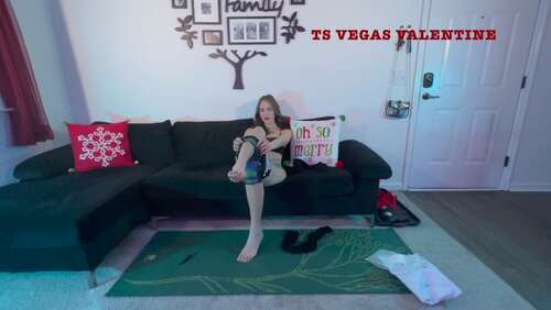 TSVEGASVALENTINE – Unboxing – Long Black Socks 1080p - Cover