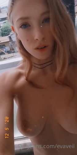 Evaveil – 12 05 2020 38850206 – Balcony Fun 768p - Cover